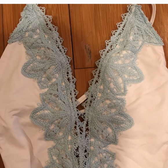 Blue life Eclipse one piece - Picture 4 of 4